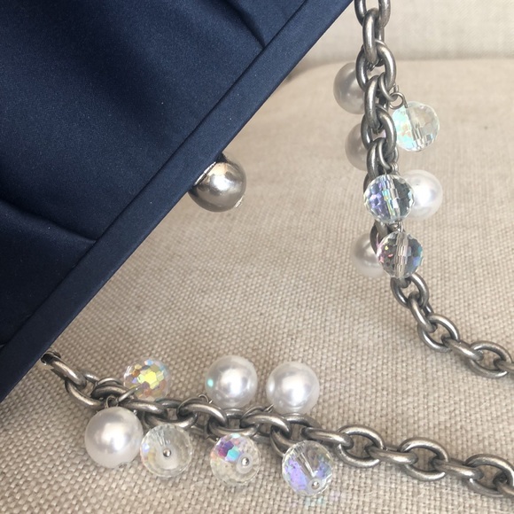 Shoulder satin bag with chain - Picture 7 of 10